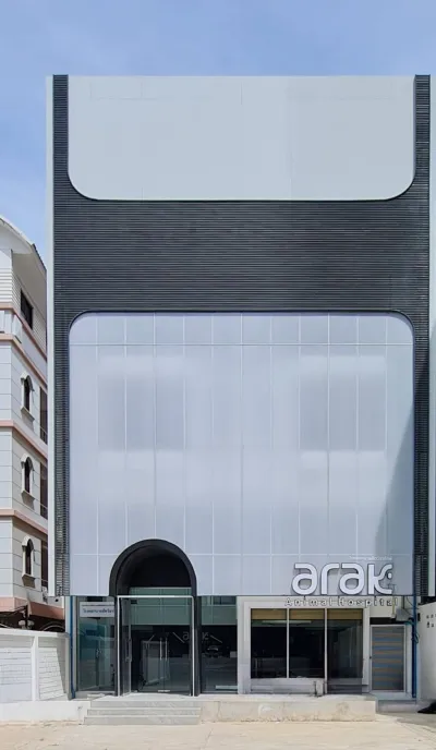 Arak Animal Hospital Langsuan