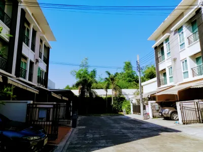 Baan Klang Muang Rama 9 (3421)