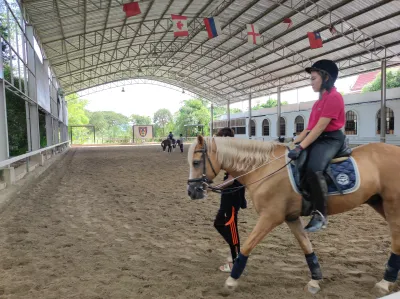 Golden Horse Riding Club