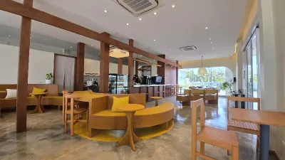 Huan Coffee & Brunch at Udomsuk 37