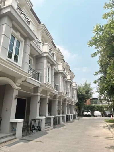 InHOME Luxury Residences