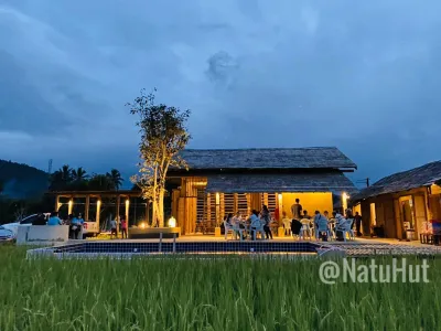 Natu Hut Farmstay & Cafe