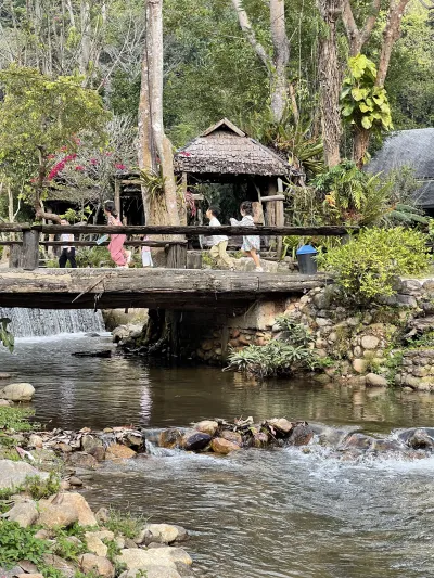 Tharnthong Lodges