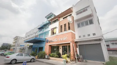 Chaiyawat Clinic Animal Treatment