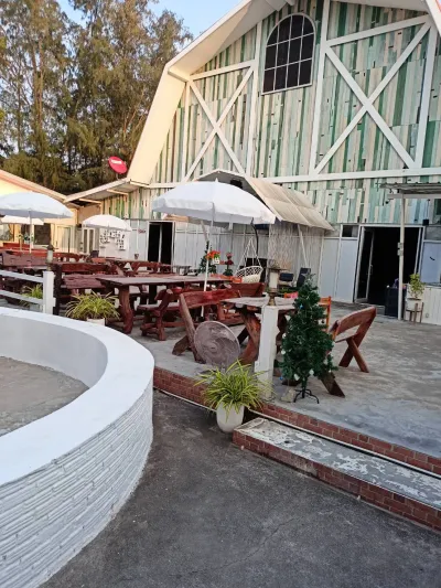 Rayonghouse Resort