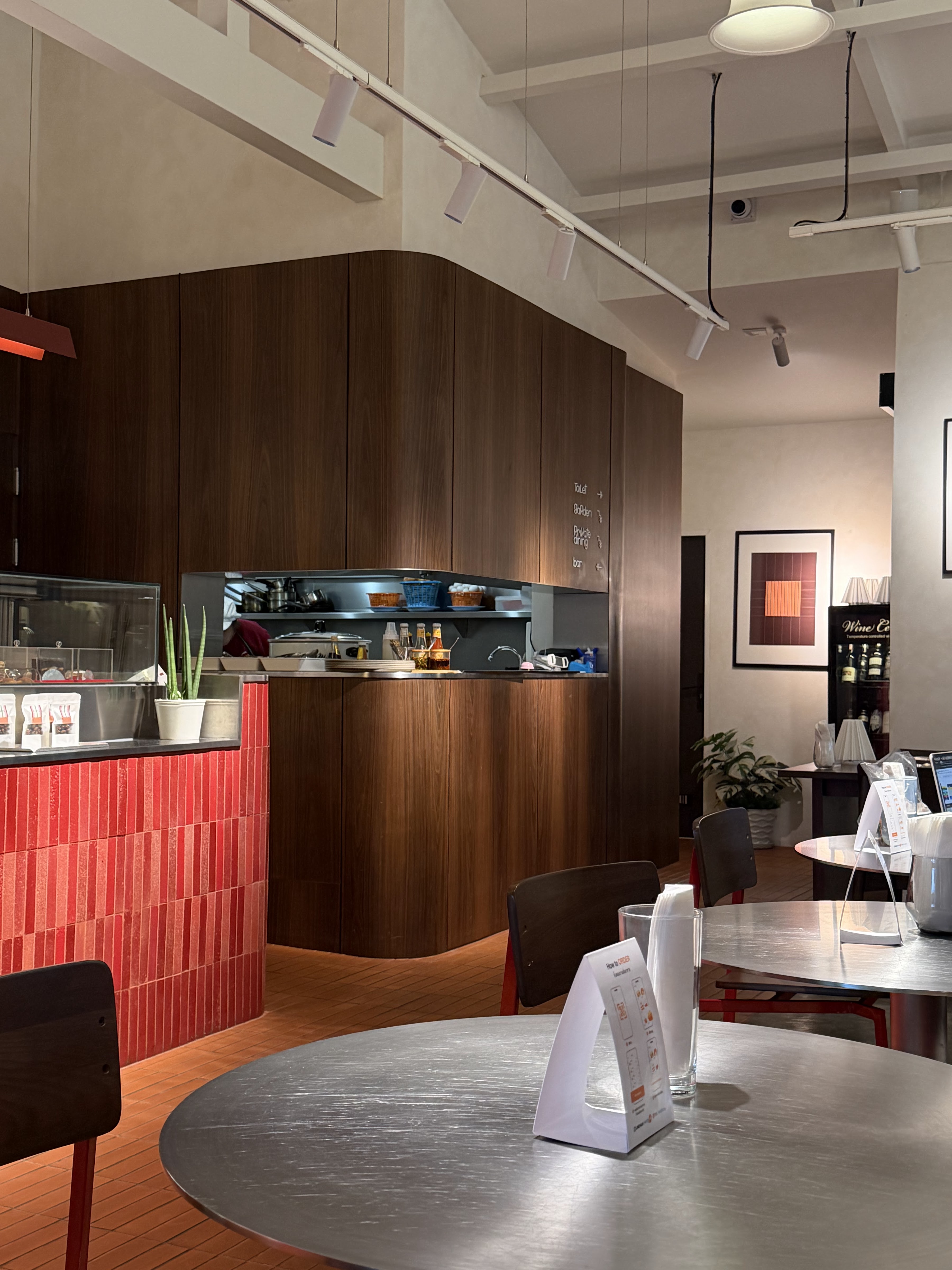 ARVIE - A Taste of Afternoon Every Hour