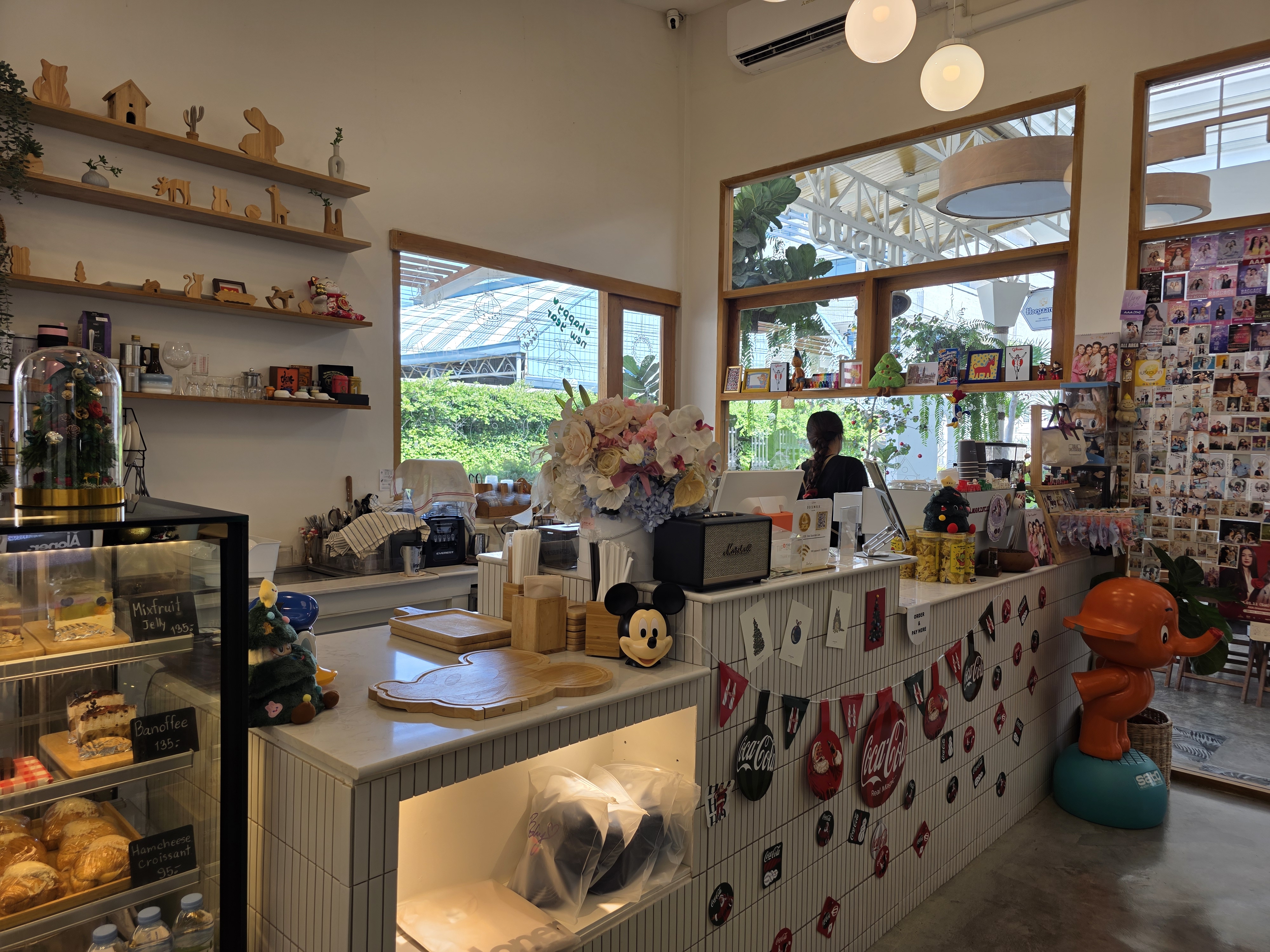 Dear December Cafe