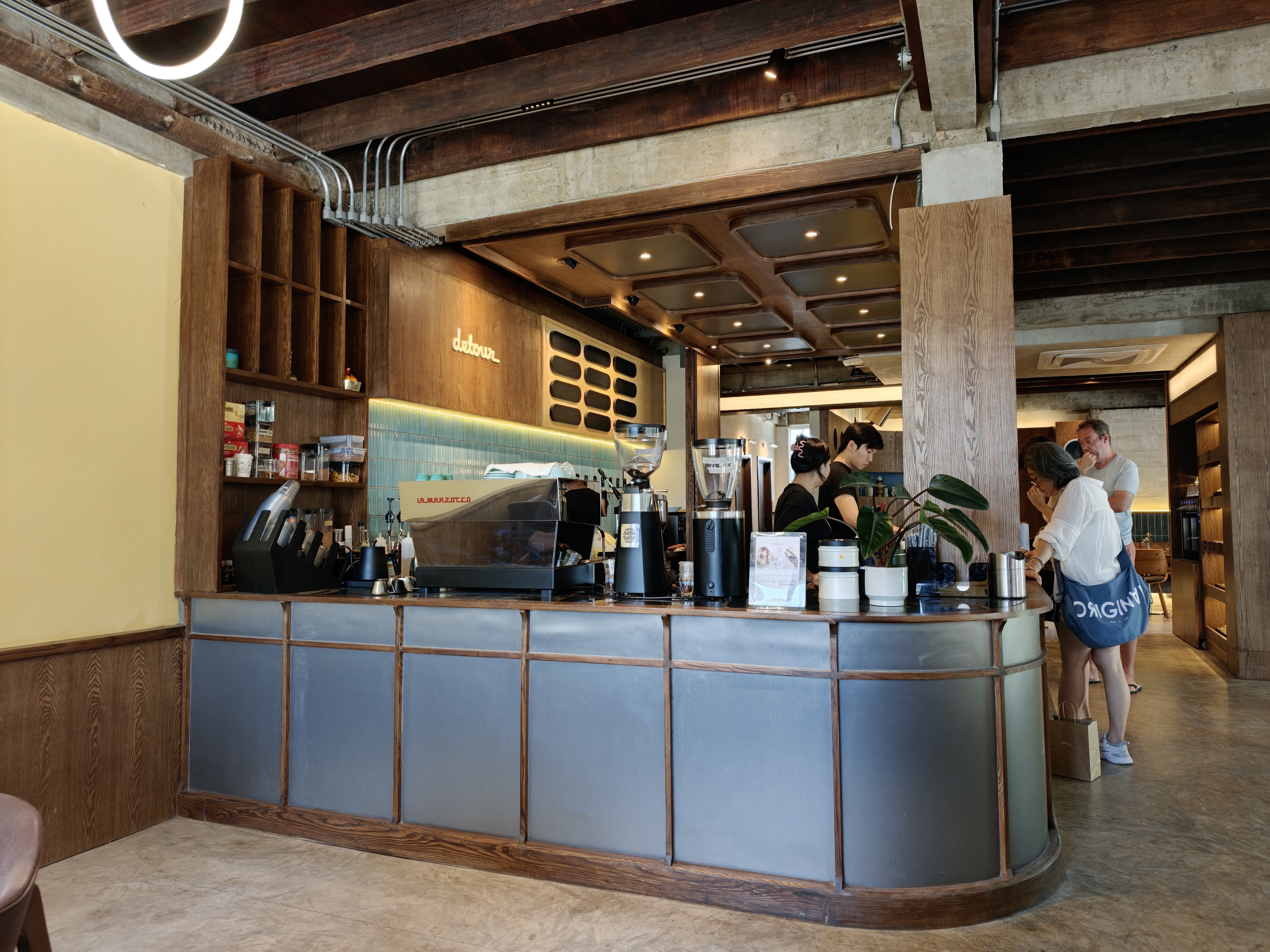 DETOUR | Coffee Brunch & Bar