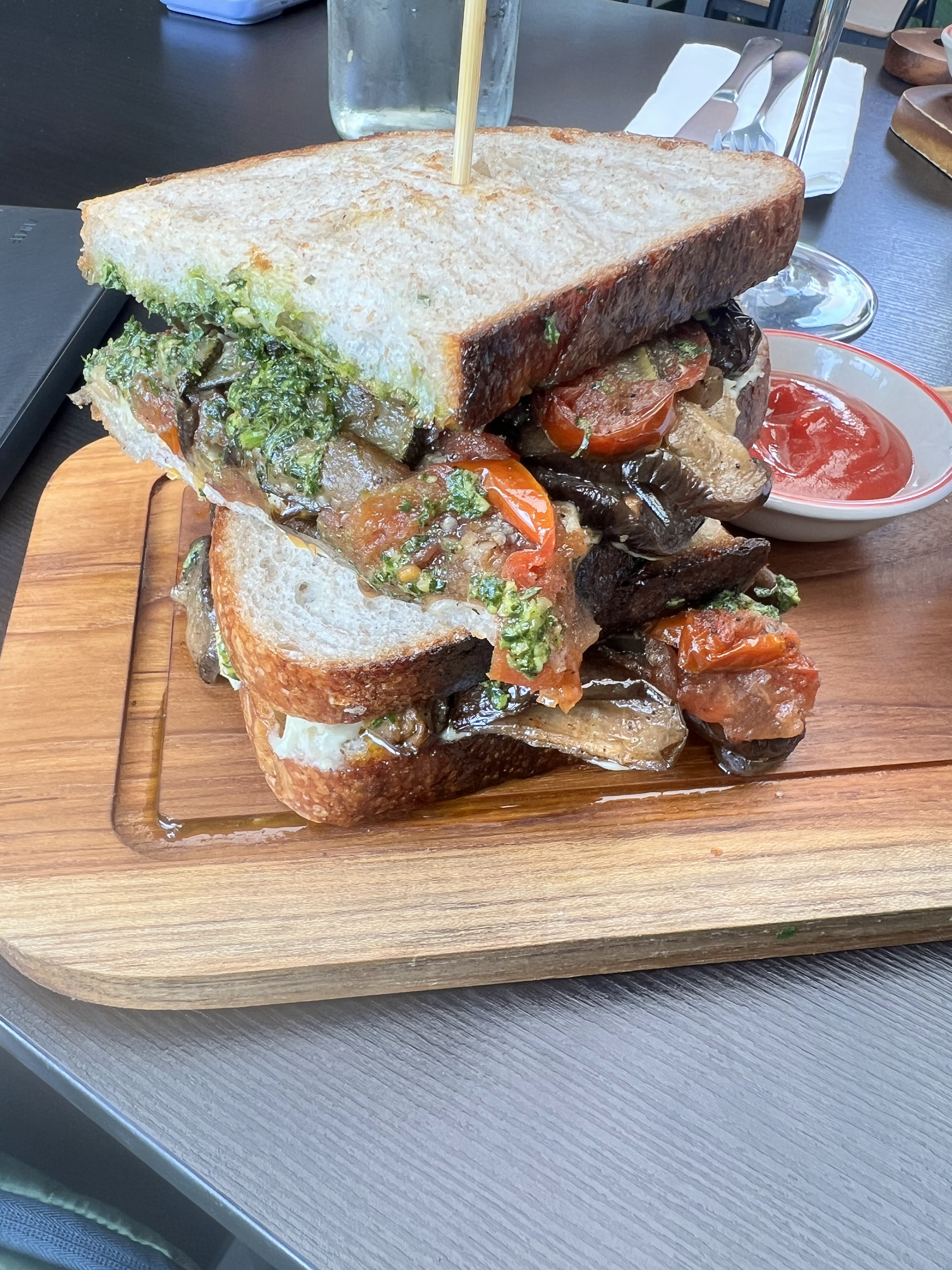 Earth House | Restaurant | Wine Bar