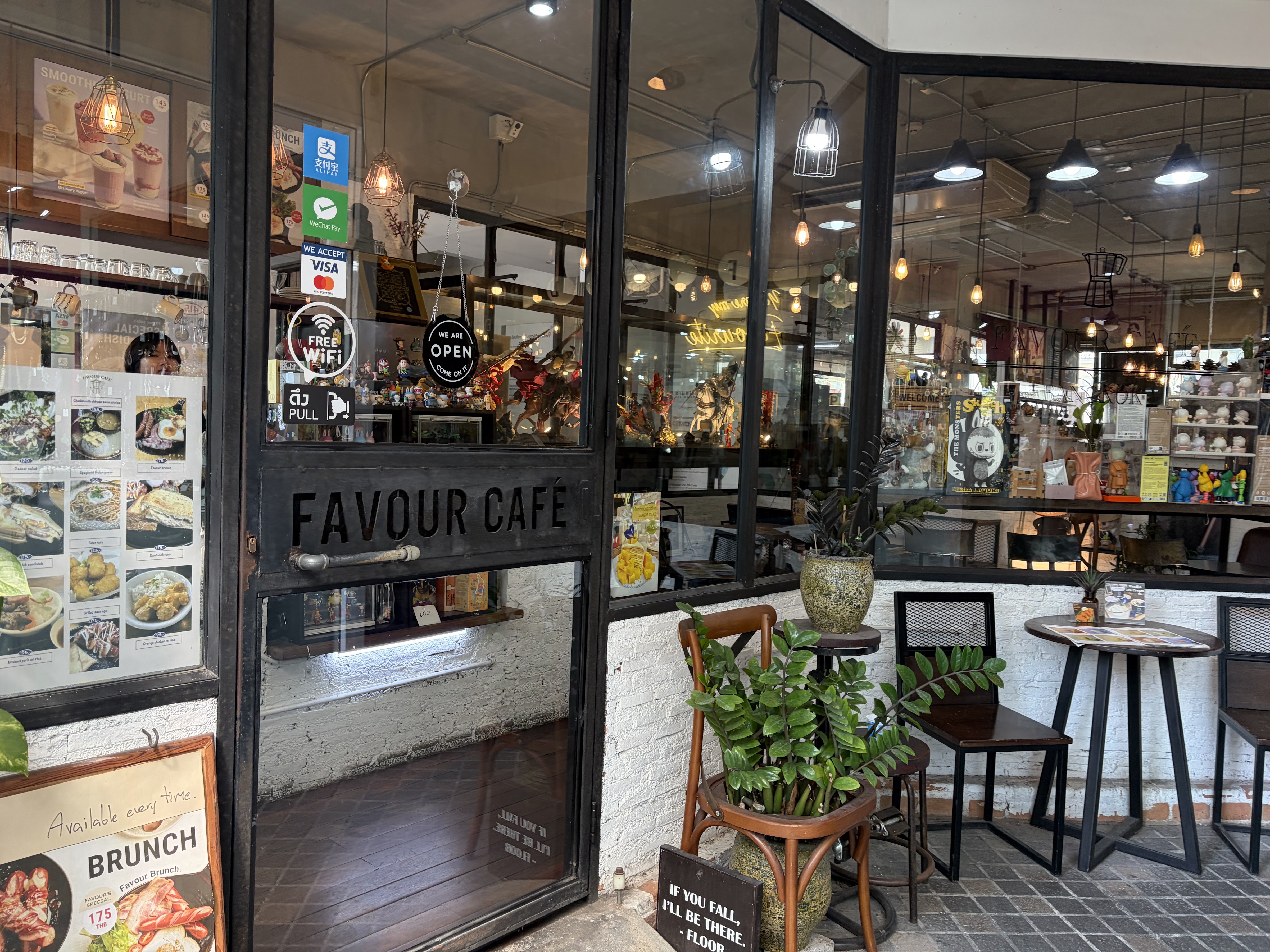Favour Café