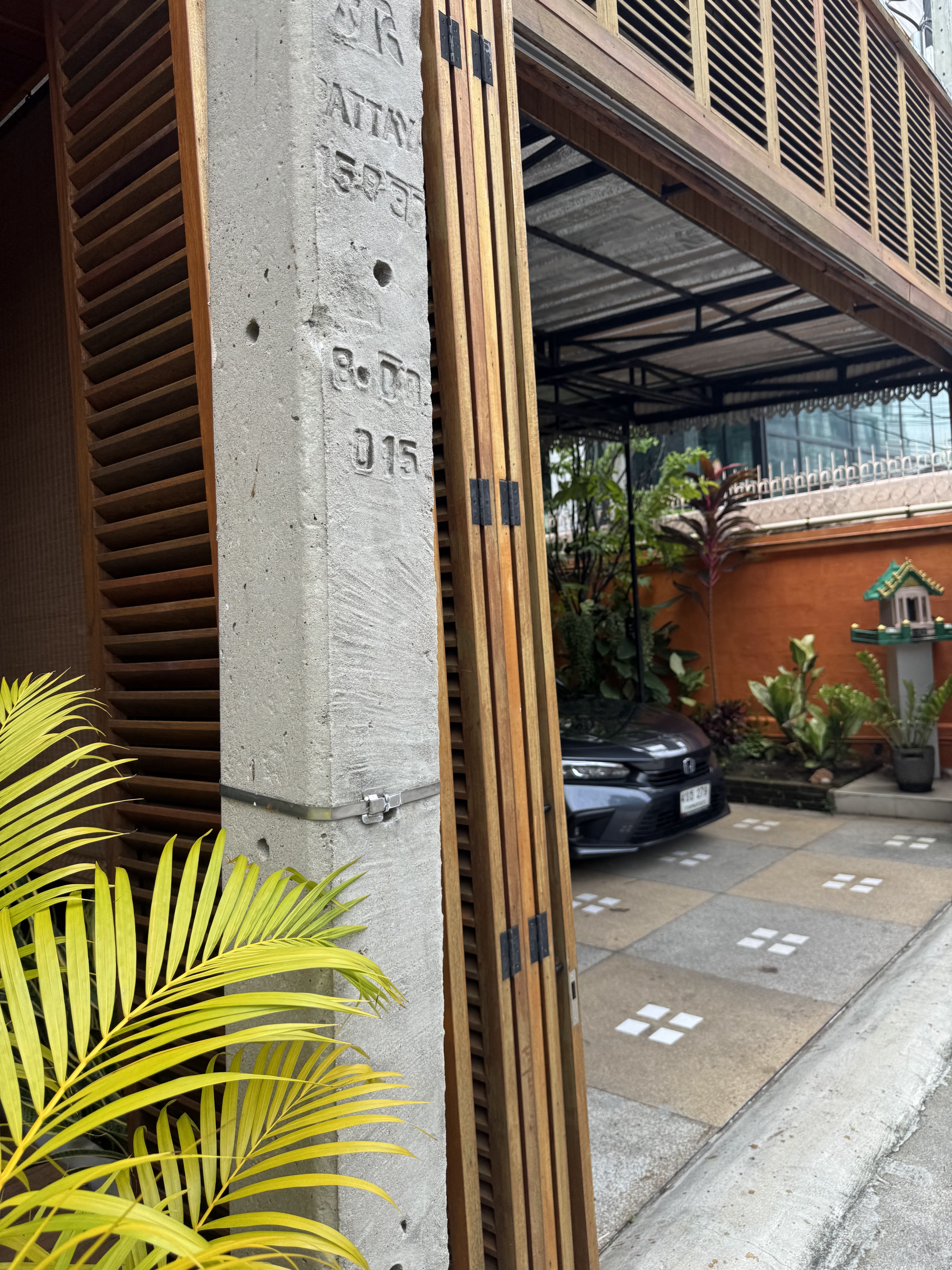 Lase Lase Cafe: Point Ari