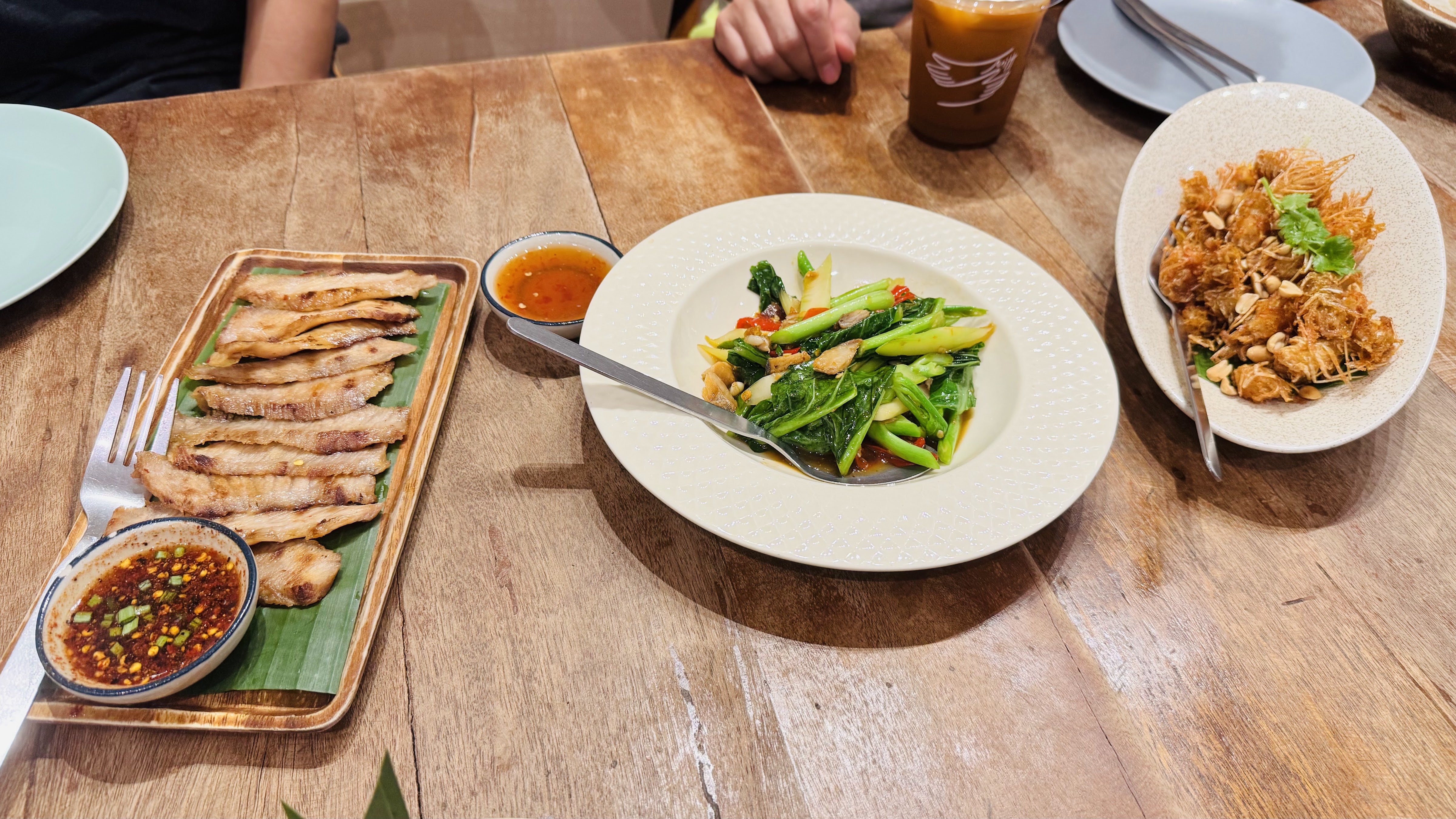 Mitt Restaurant & Space (Ari Branch)