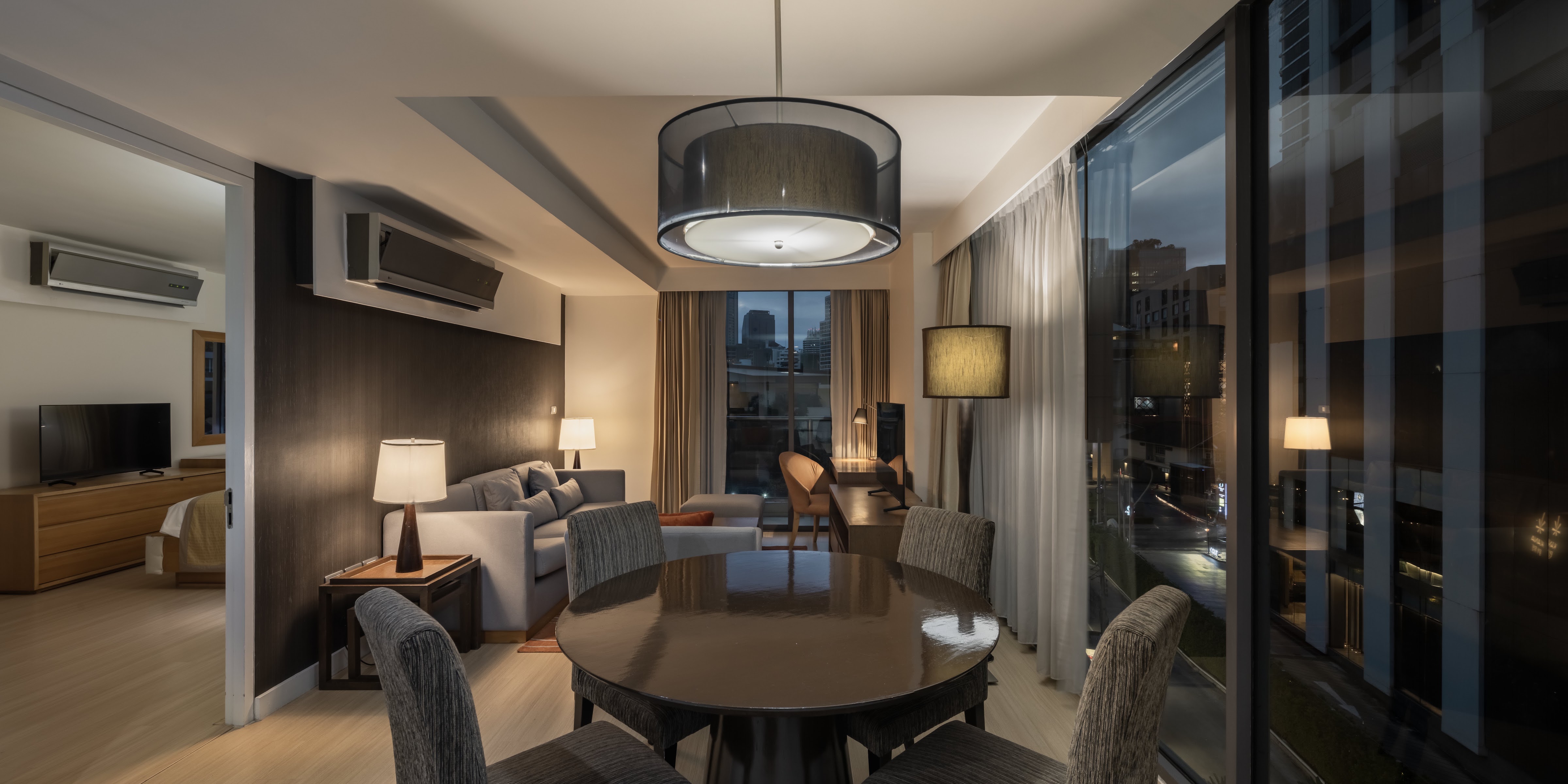 Oakwood Residence Sukhumvit 24 Bangkok