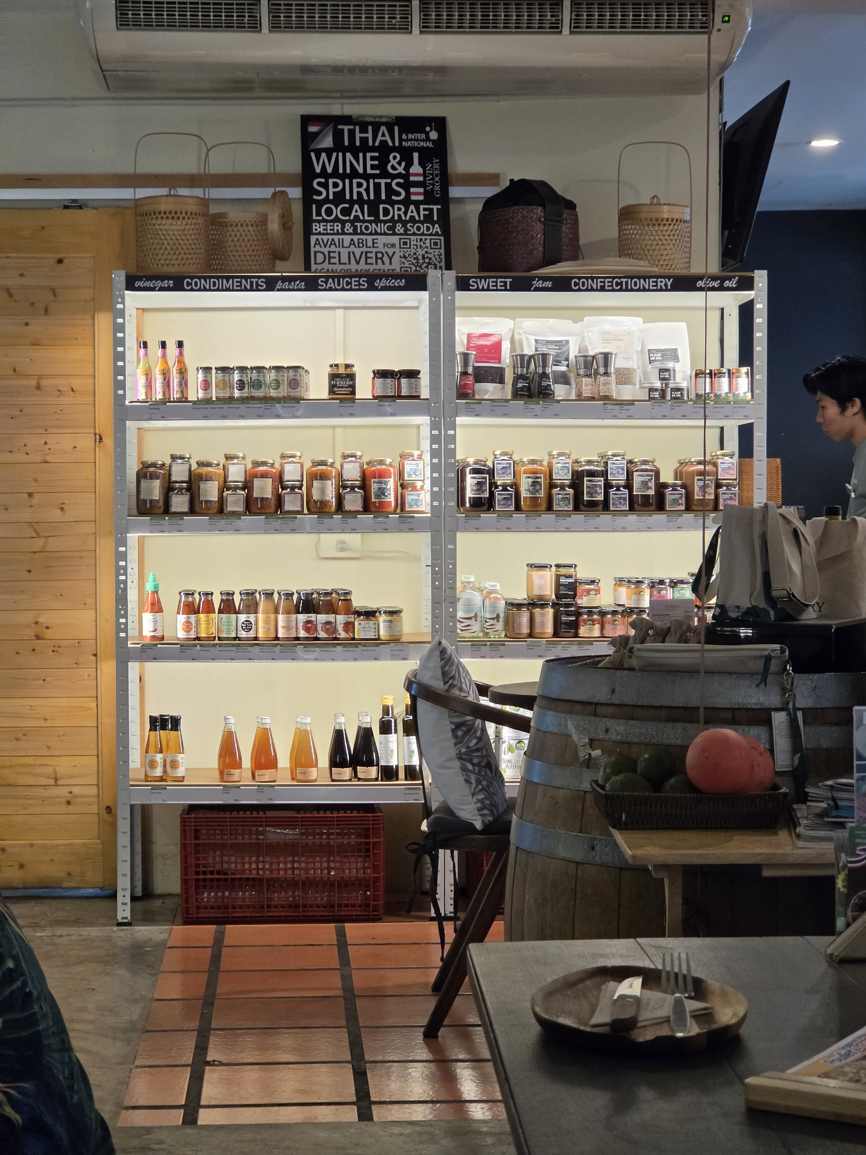 VIVIN Asok - café grocery bistro - Local Organic Natural Artisan
