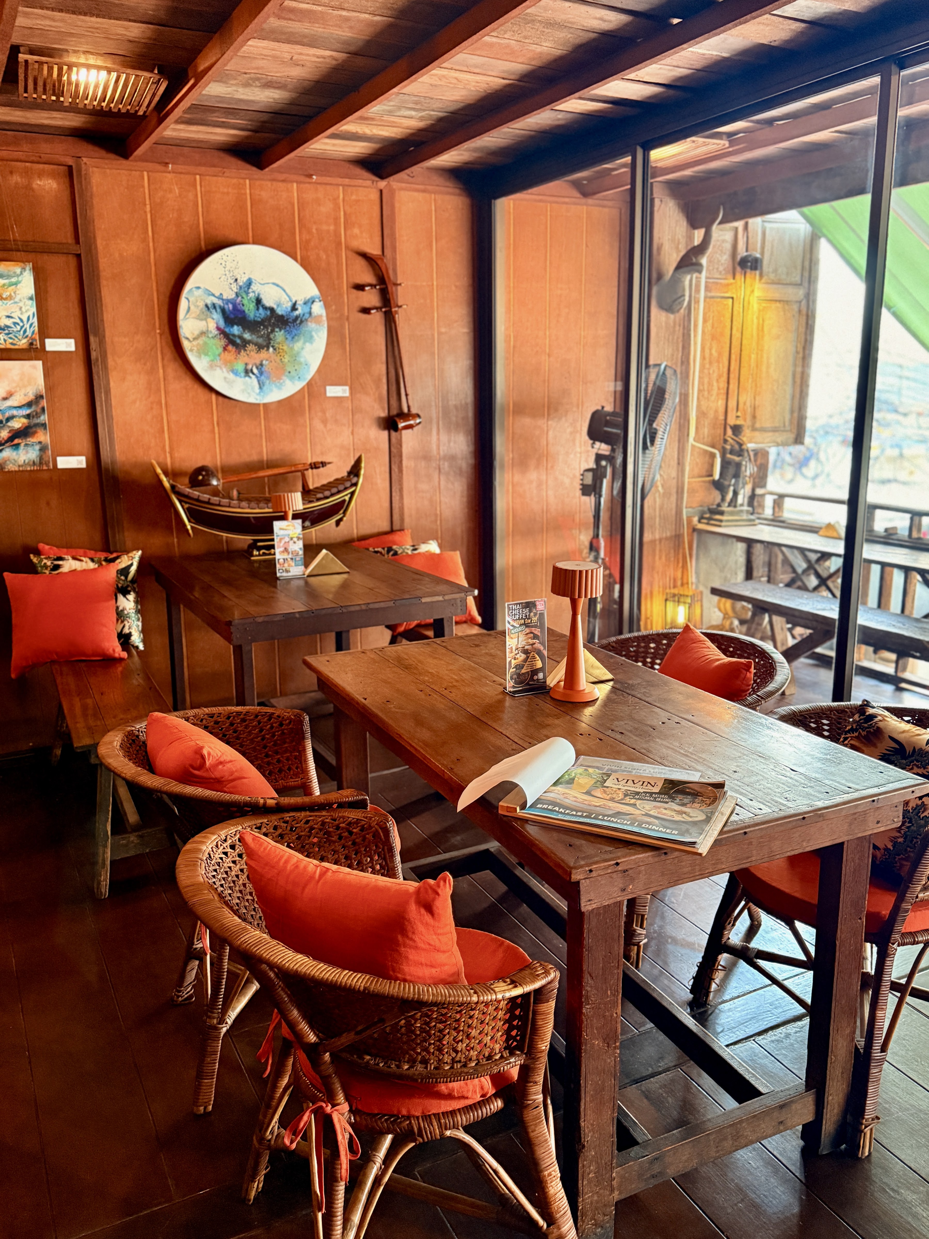 VIVIN Suk 22 - café grocery bistro - Local Organic Natural Artisan