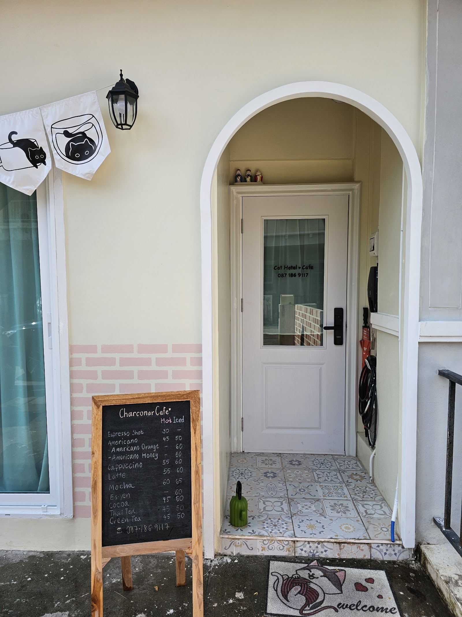 Charconar Cat Hotel & Home Coffee