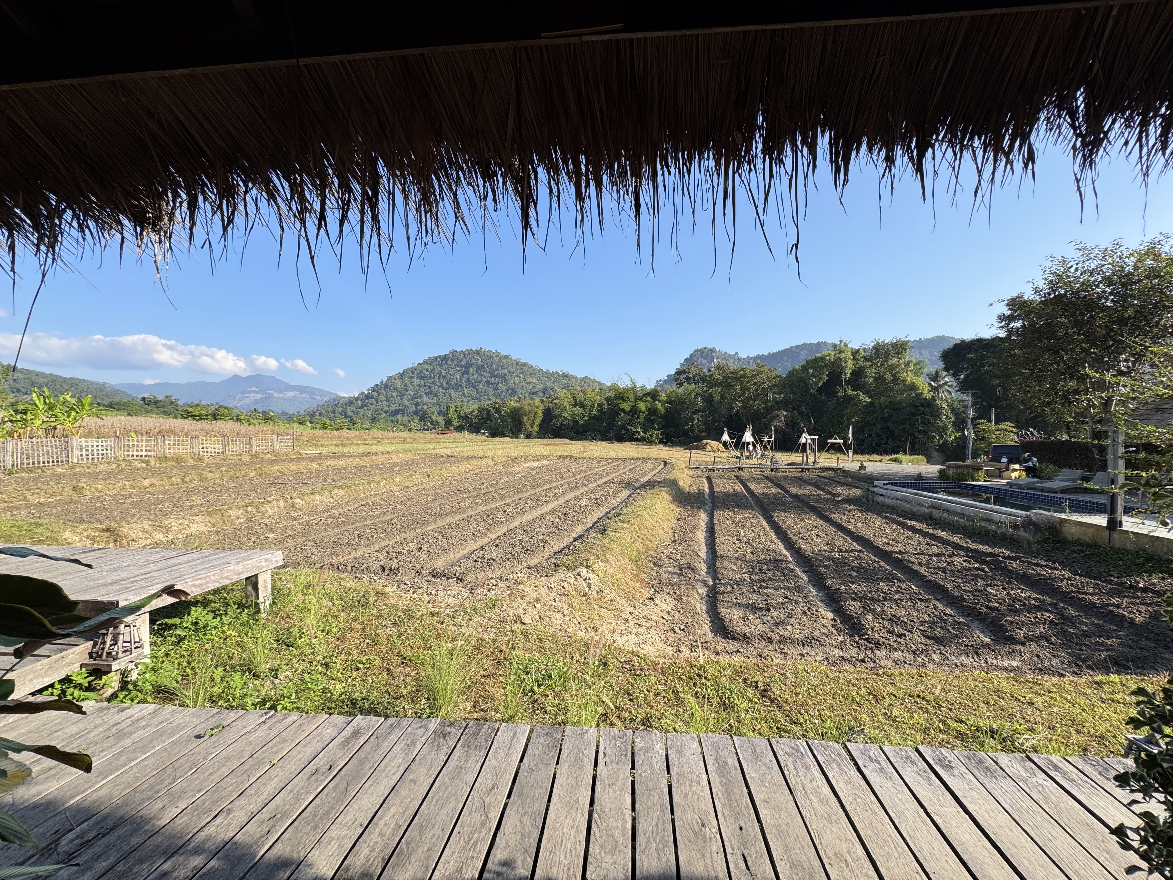 Natu Hut Farmstay & Cafe