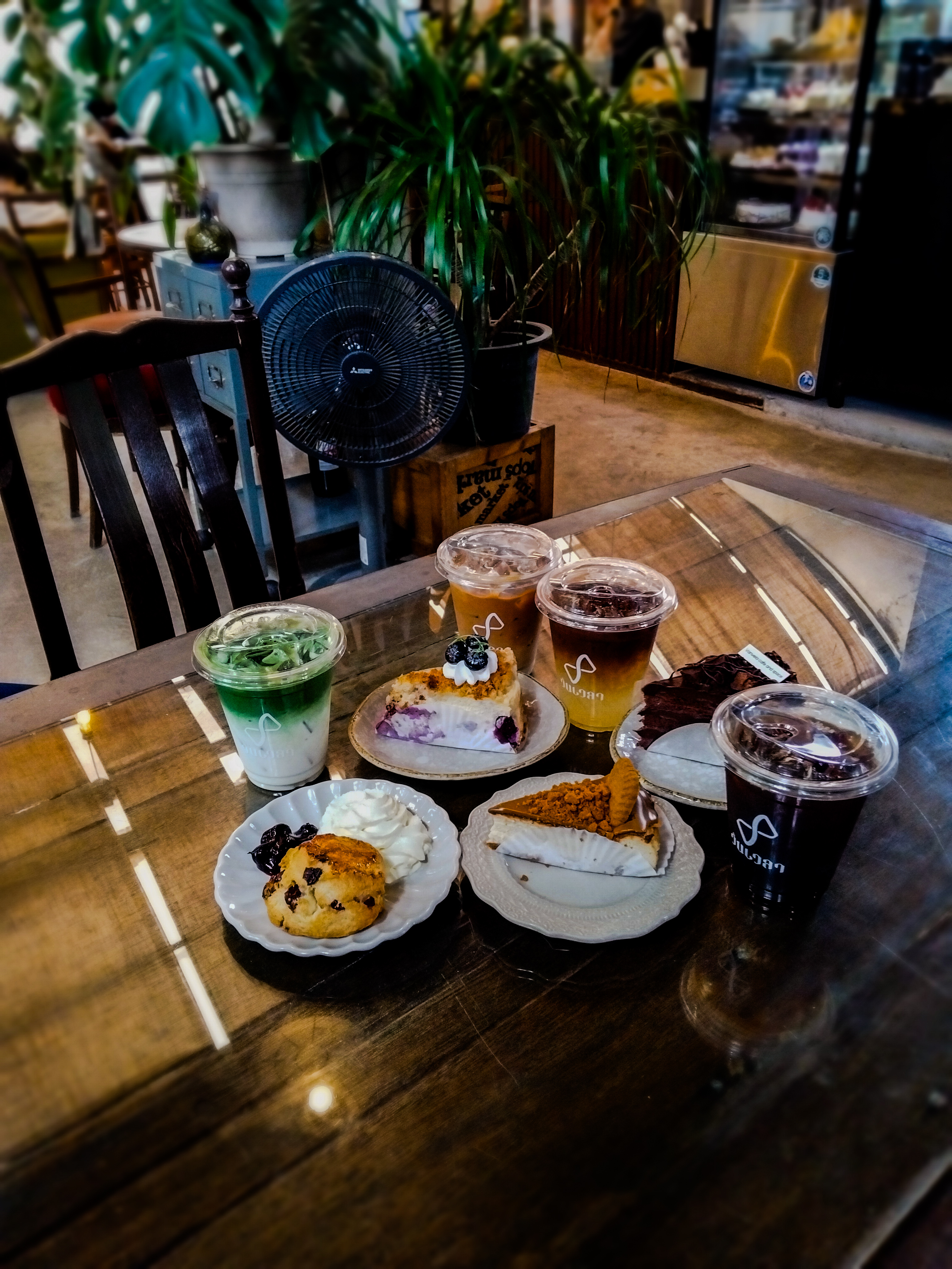 VANVELA cafe & space