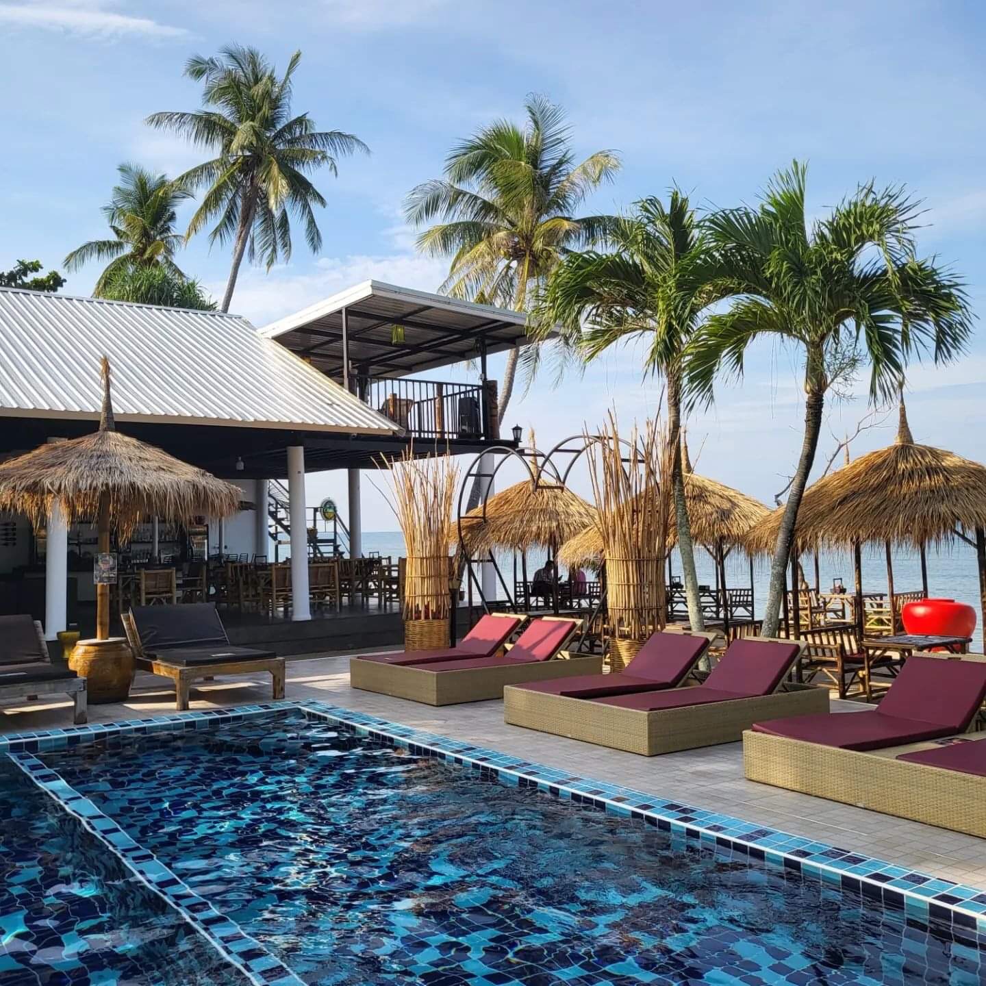El Pillax Lanta Resort