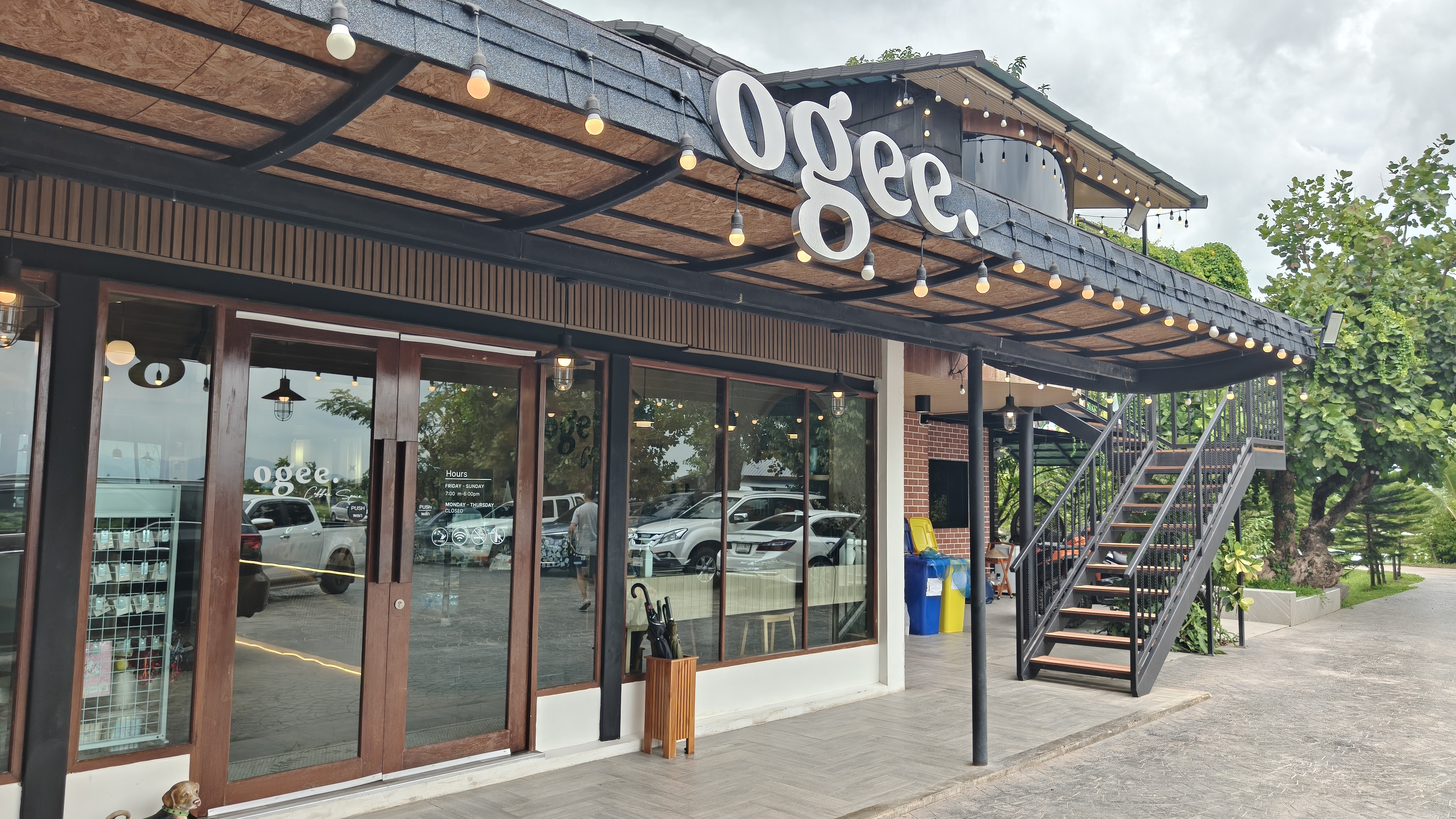 Ogee Coffee Space