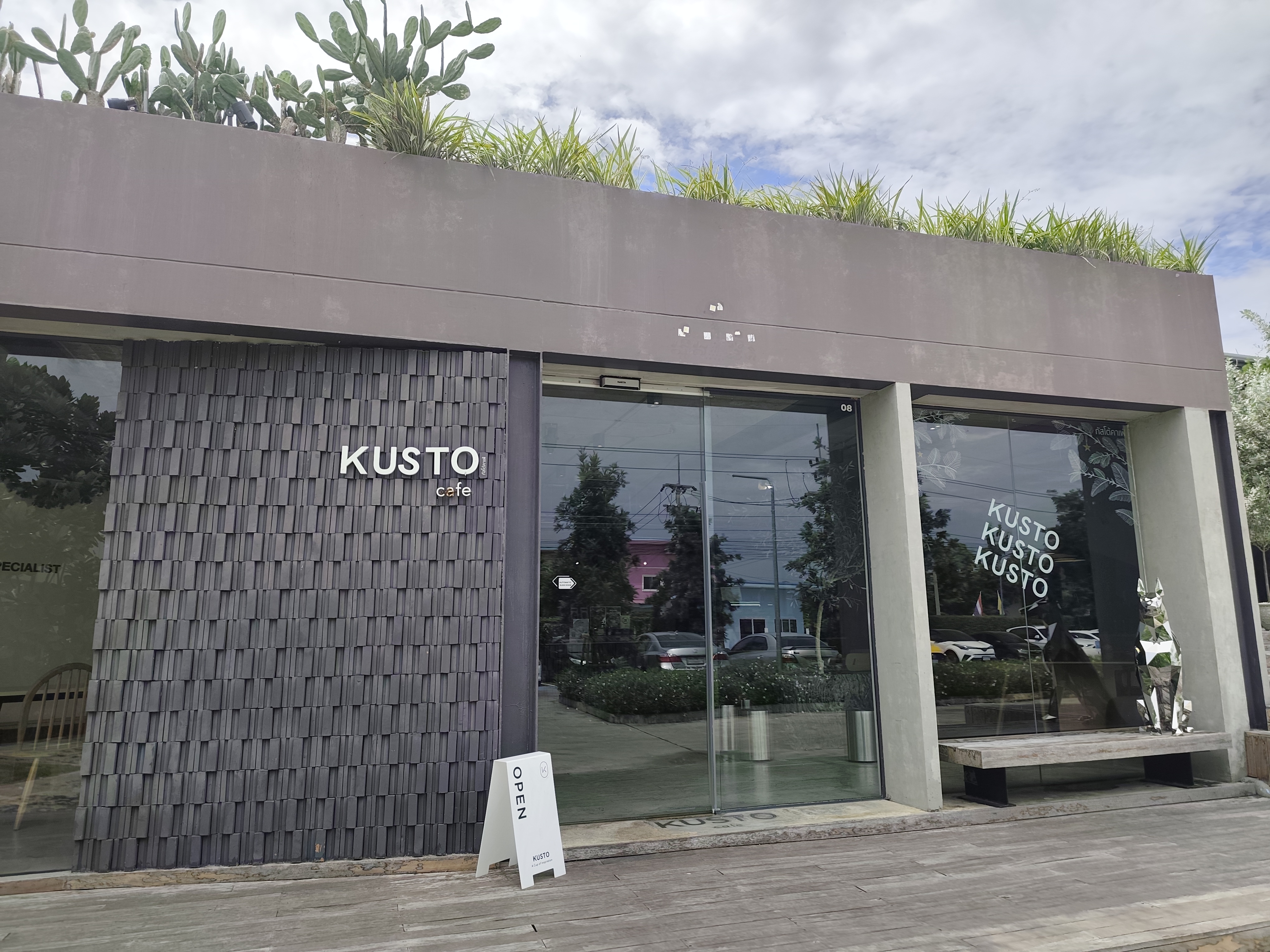 KUSTO cafe