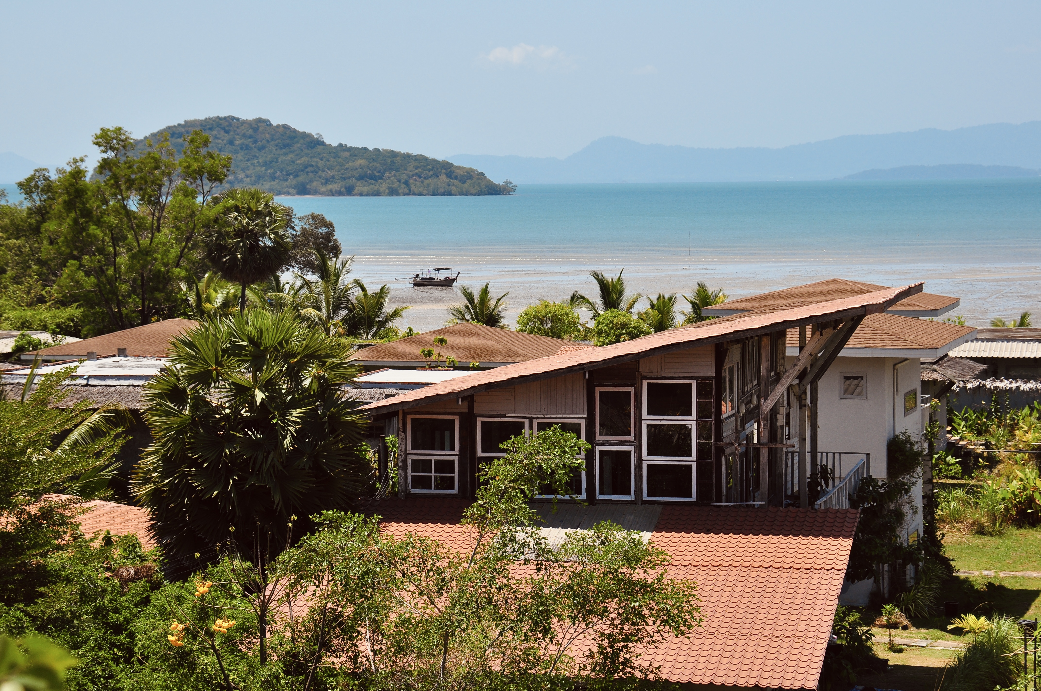 Artisan Koh Yao, handcraft beachfront villa