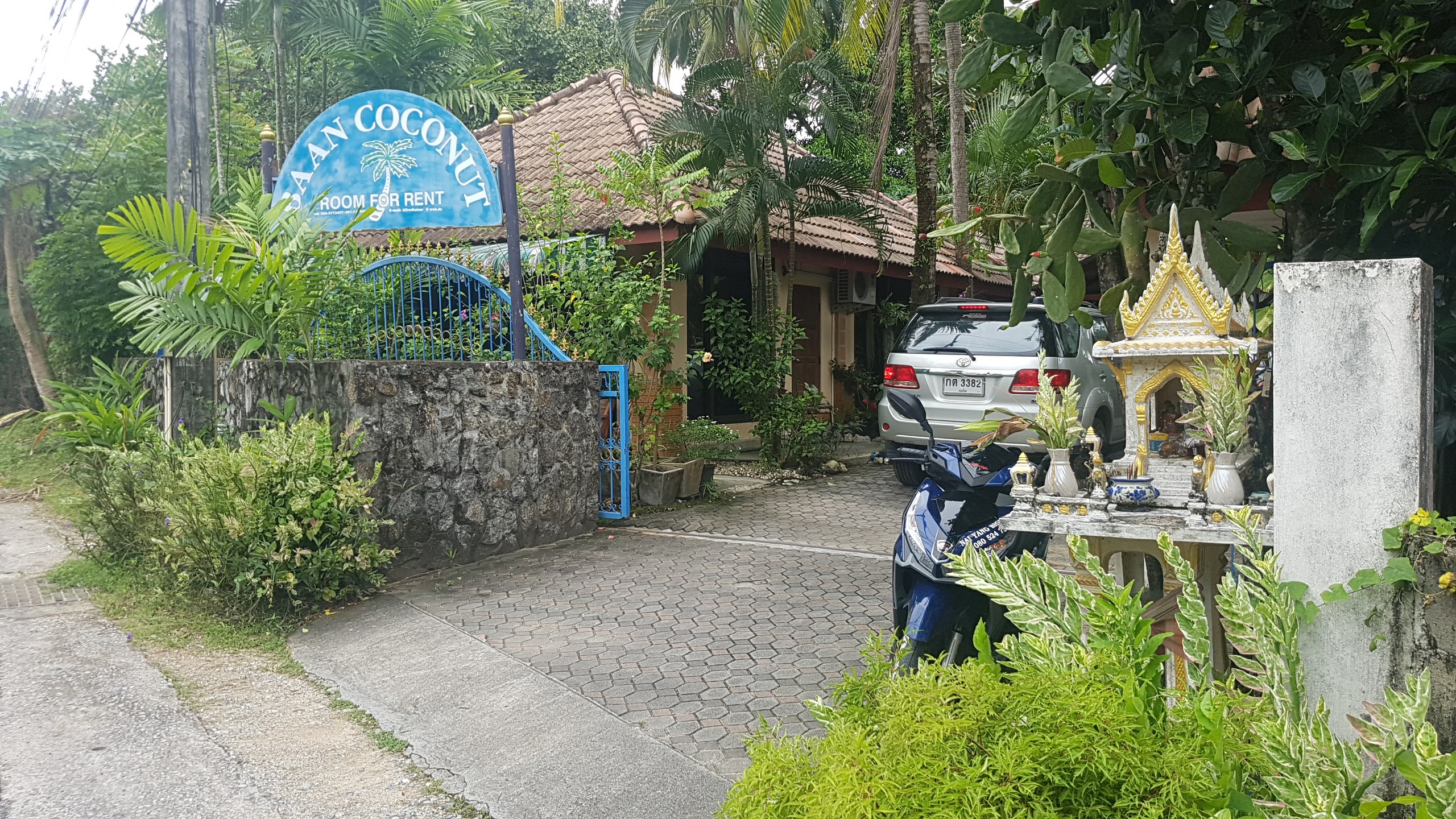 Baan Coconut Resort