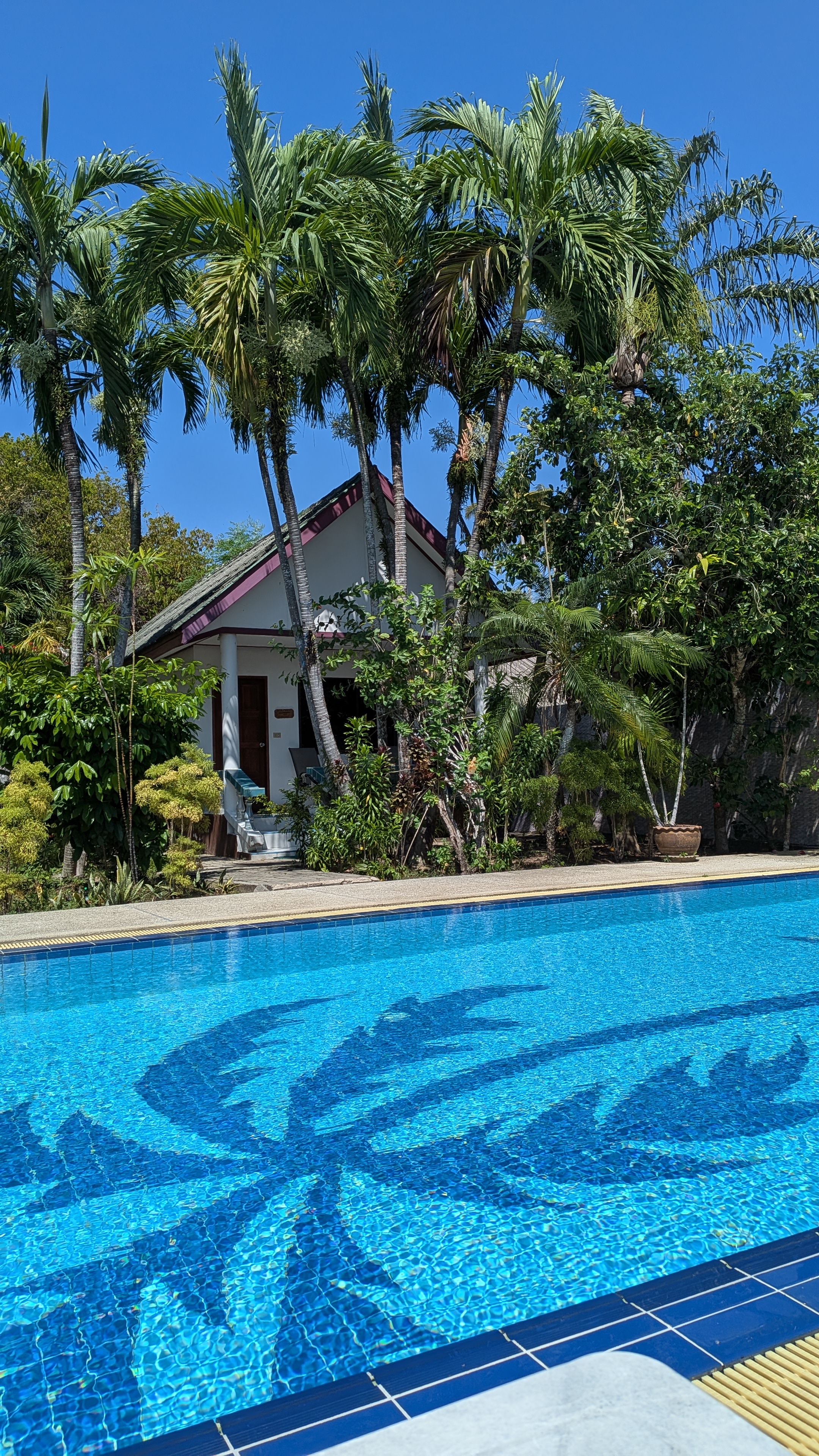 Baan Coconut Resort