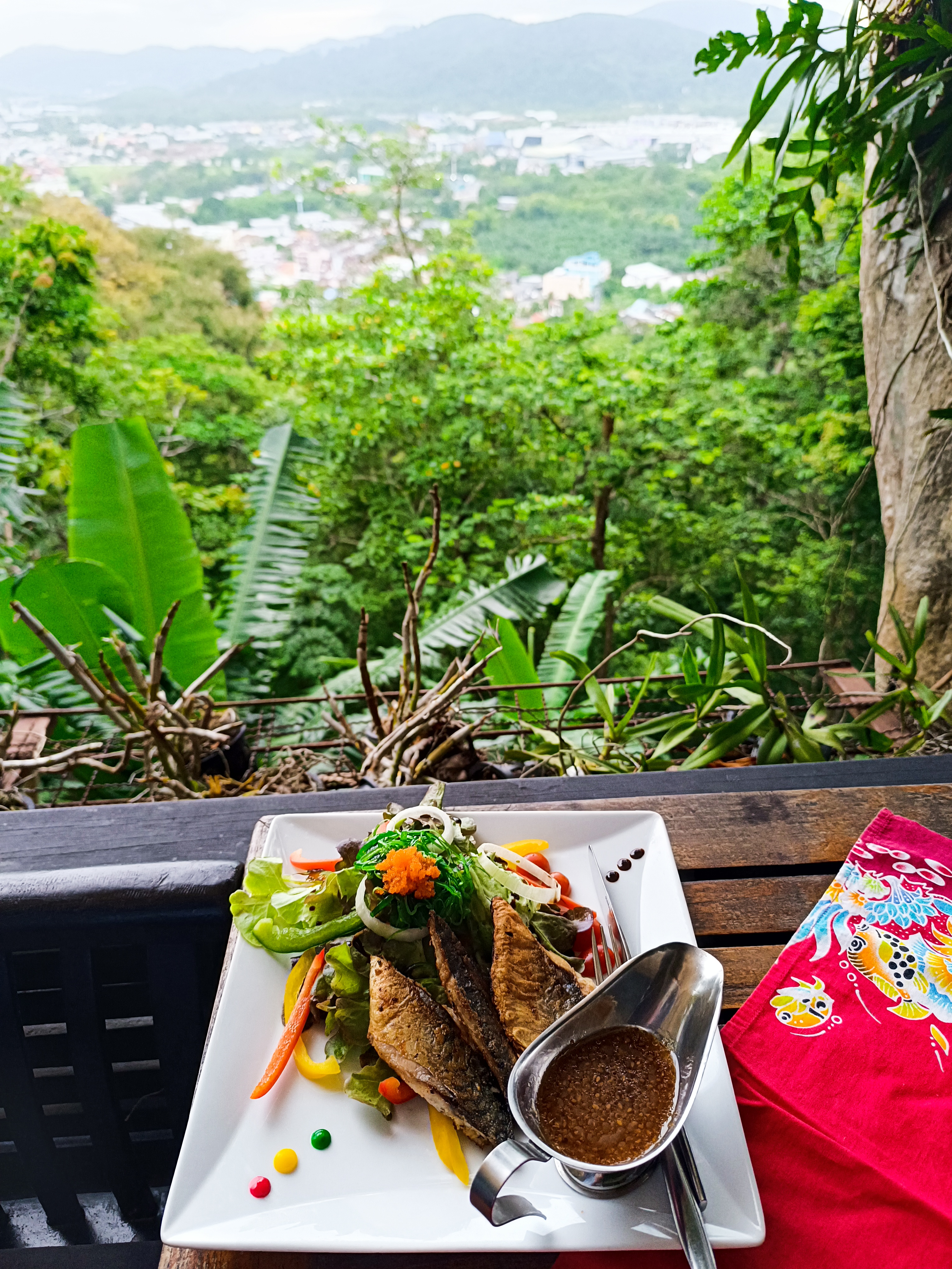 Khao Rang Breeze Restaurant