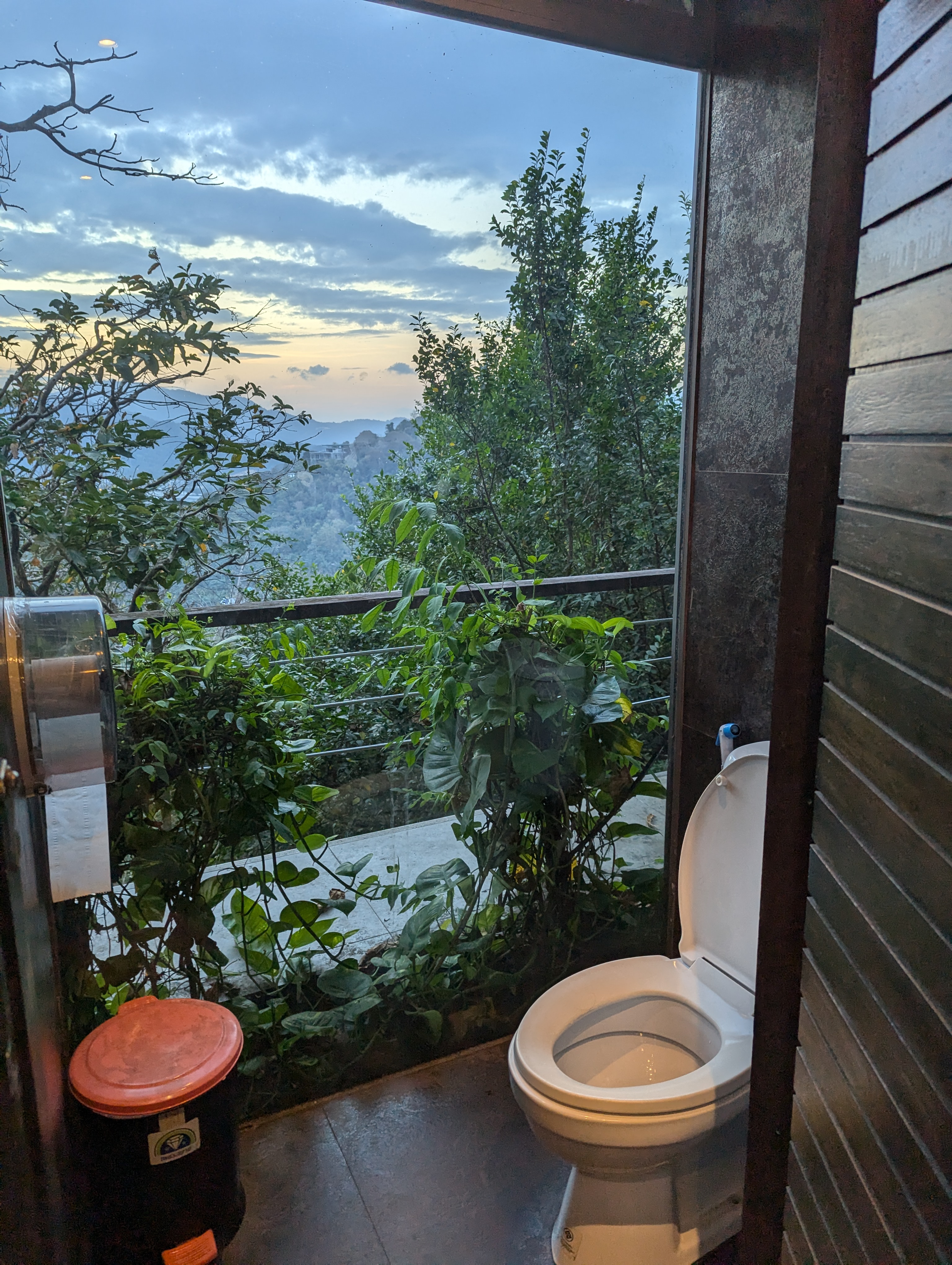 Khao Rang Breeze Restaurant