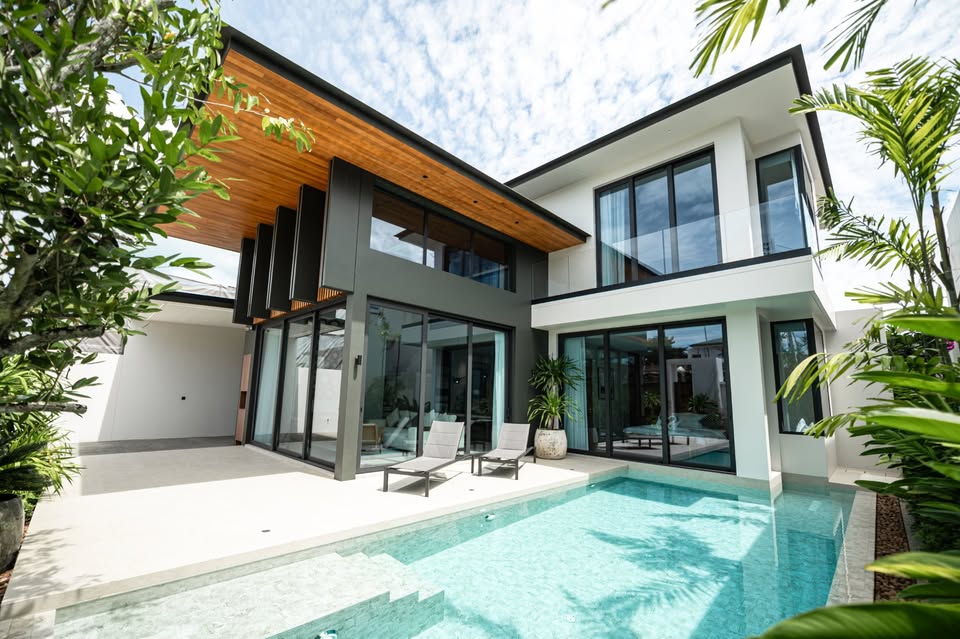 PET-FRIENDLY! 4BR Pool Villa in Chalong
