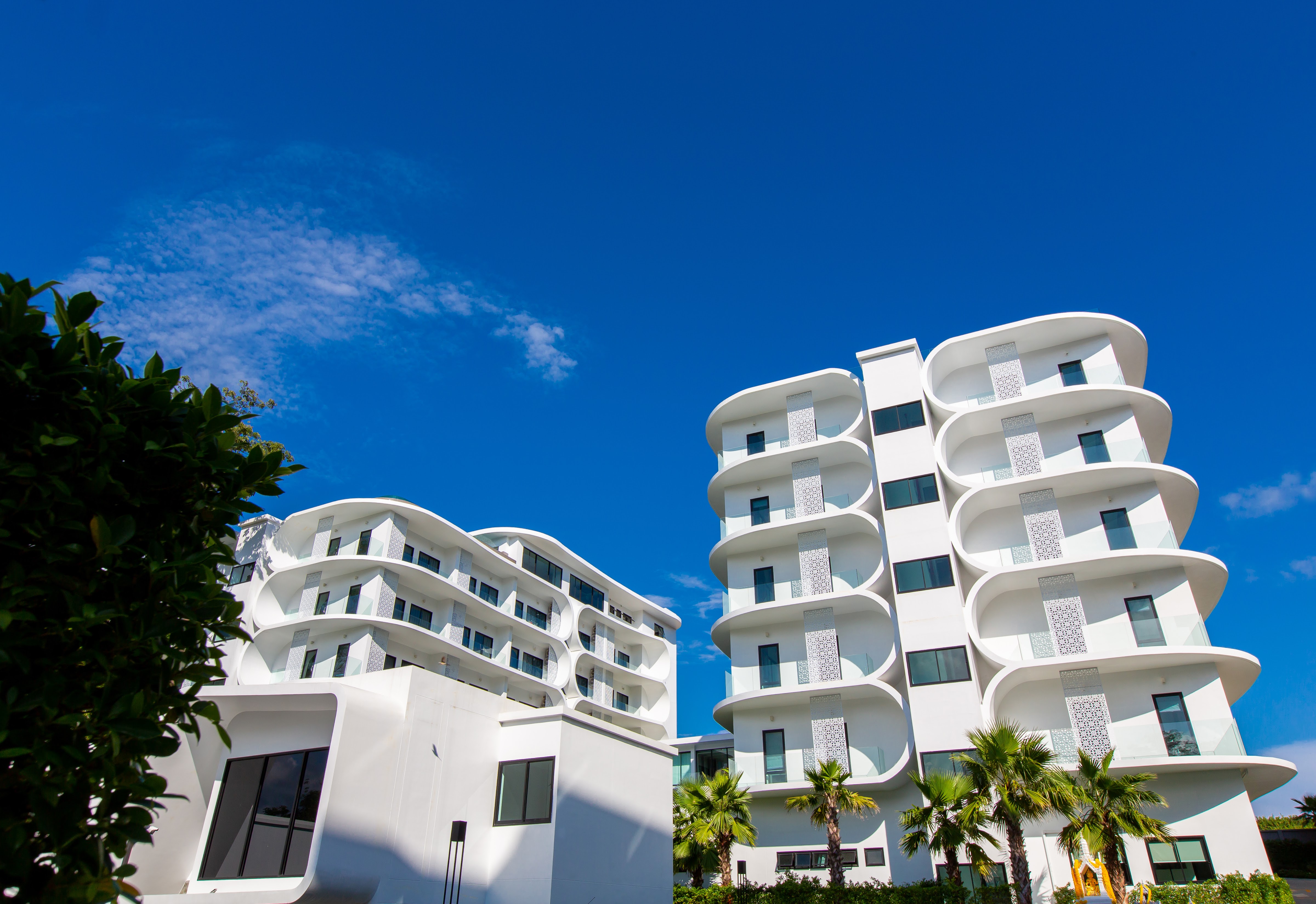 Utopia Naiharn Serviced Residence