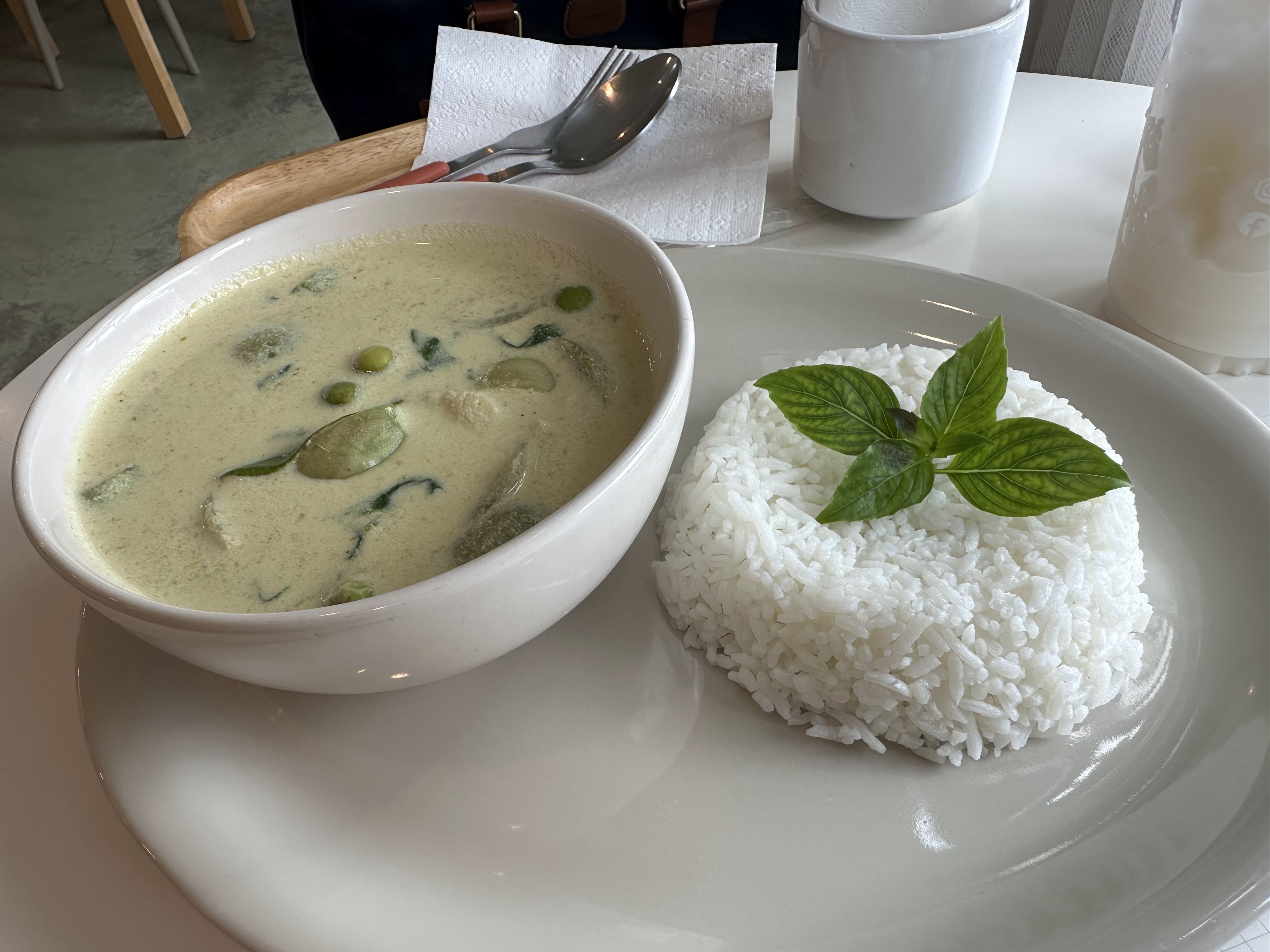 Phyllie Cafe